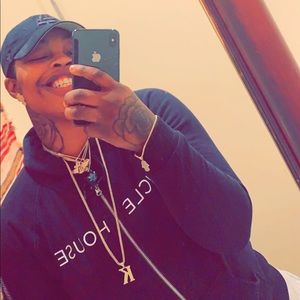 Meet your Posher, Mickey